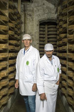 H. Borel et C. Querry, comté Marcel Petite, pour le journal Libération